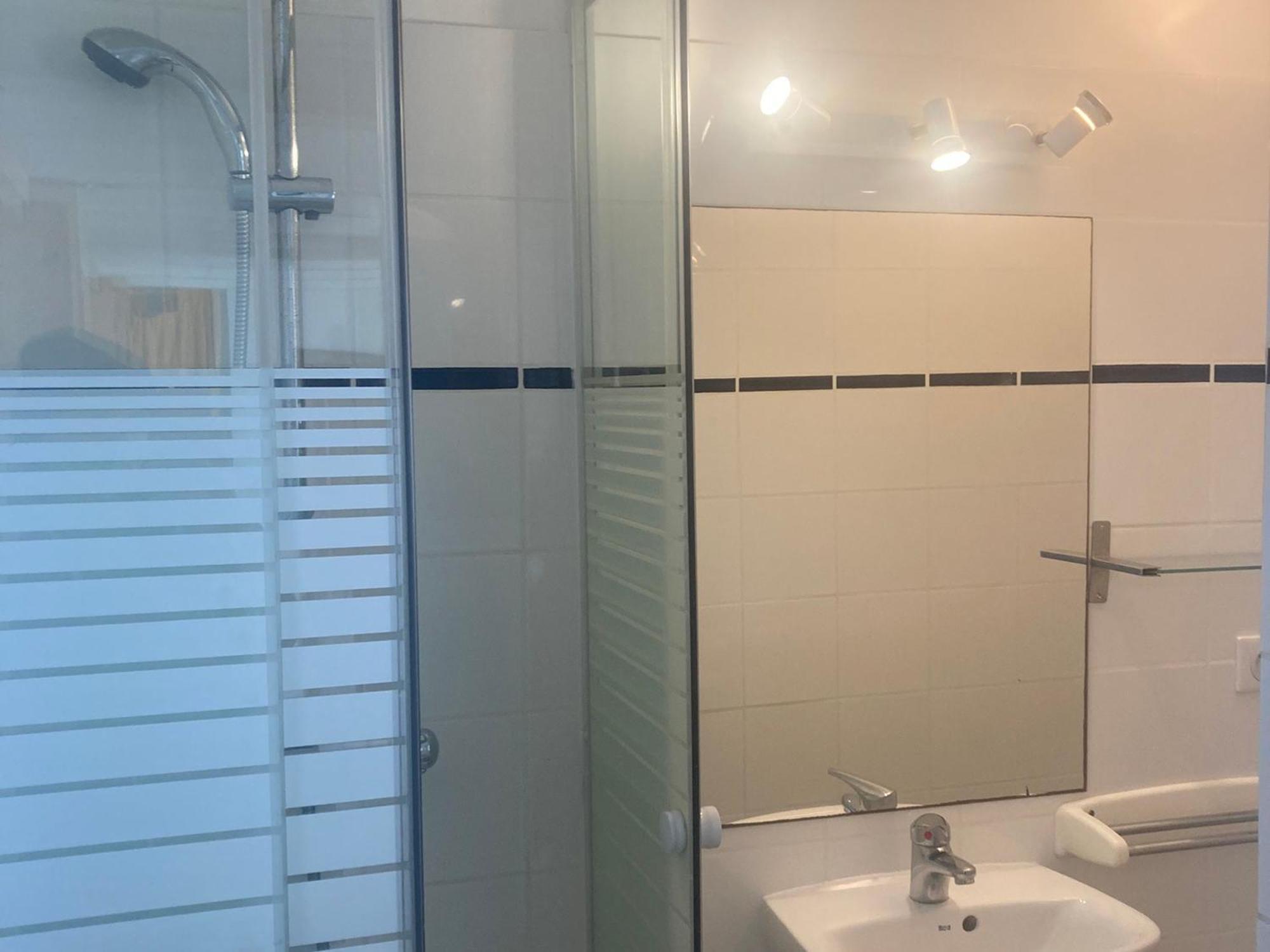 Studio Renove Avec Parking, Wifi, Proche Plage Et Centre - Fr-1-418-93 Льо Пале Екстериор снимка