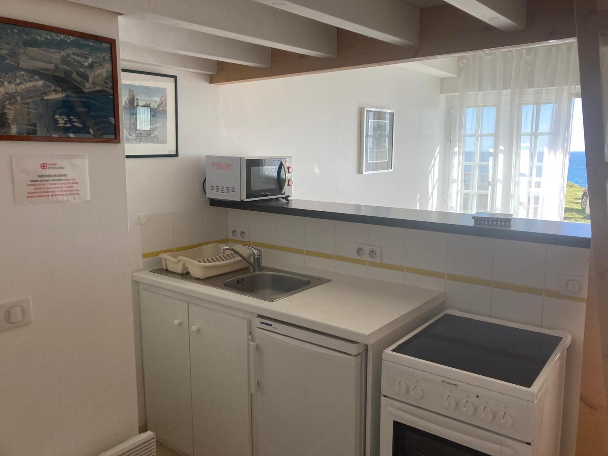 Studio Renove Avec Parking, Wifi, Proche Plage Et Centre - Fr-1-418-93 Льо Пале Екстериор снимка
